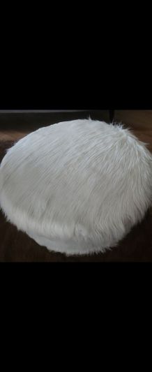 Pouf blanc cassé 