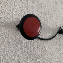 Portemanteau vintage 1960 rouge et noir 3 patères - 45 x 7 c