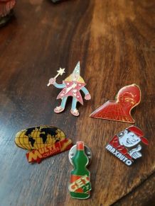 Lot de 5 pin's vintage 