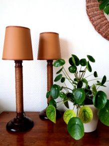 Paire de lampes vintage bois corde et simili cuir 