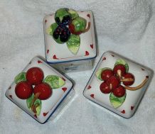 lot de 3 pots à épices motif relief fruits Villeroy et Boch