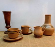 Tasses et vase Sarreguemines modèle Chaumière 