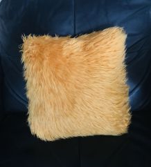 Coussin moumoute vintage