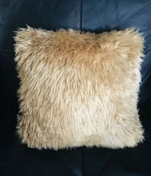 Coussin moumoute vintage