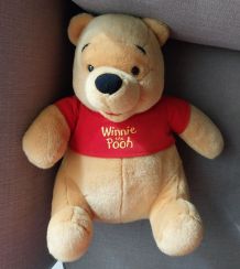 Peluche Winnie L'Ourson Winnie the Pooh Disney grand format 