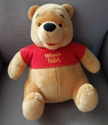 Peluche Winnie L'Ourson Winnie the Pooh Disney grand format 