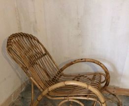 Roching chair en rotin 