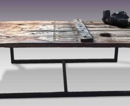 Table basse « trou »