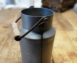 Ancien pot à lait aluminium