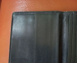 Porte feuille en lézard noir vintage 1960