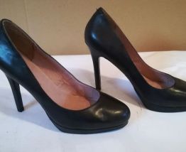 922A* 3 Suisses - sexy escarpins noirs cuir high heels (39)