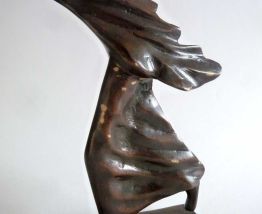 Statuette en bronze femme