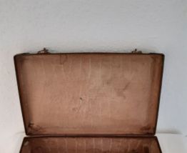 Valise ancienne ouverture/fermeture ok