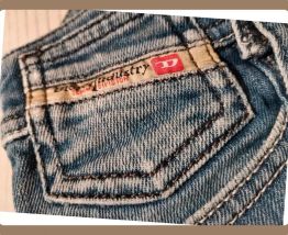 Jeans bleu Diesel modèle Matic (W27 L34) en bon état