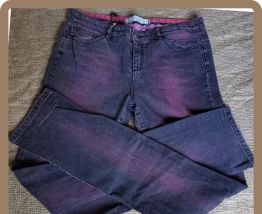 Jeans couleur aubergine reflets fucsia IKKS (W31) en très bo