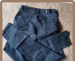 Jeans noir délavé Salsa Wonder (W24) en très bon état