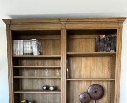 Meuble bibliothèque en bois massif