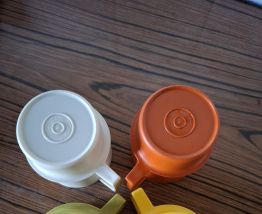 Gobelets/Tasses tupperware 