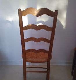 6 Chaises en bois et assises en paille