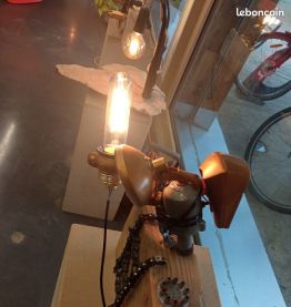 Lampe en pieces velo decoration industrielle Aventurier/expl