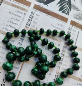 Grand collier de perles pierre de malachite africain