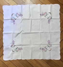 Nappe brodée vintage Pologne