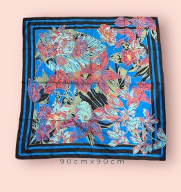 Foulard carré en soie / thai silk