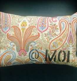 Coussin rectangulaire motifs cachemire