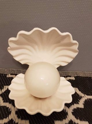 lampe coquille vintage en céramique et opaline blanches 