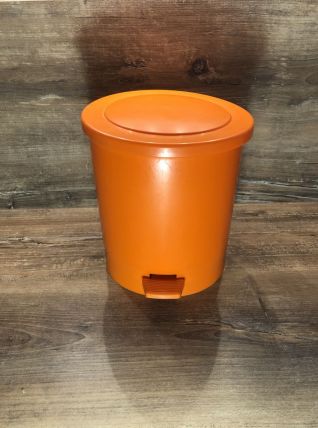 Poubelle Plastique Orange - Vintage 70