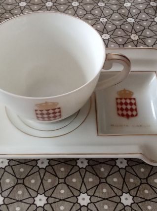 Tasse et sous tasse VIGNAUD porcelaine Limoges "Monte Carlo"