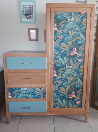 Armoire asymétrique 