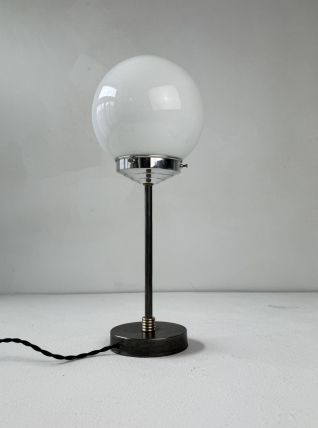 ANCIENNE PETITE LAMPE A POSER EN OPALINE VINTAGE