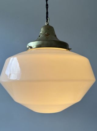 SUSPENSION ANCIENNE  EN OPALINE XXL 34 CM ART-DECO 