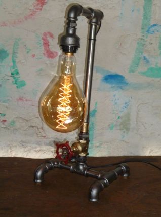 Lampe design industriel " LAMPE POIRE " 