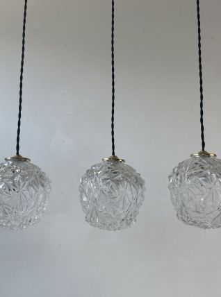 LOT 3 ANCIENNES SUSPENSIONS EN VERRE MOULE VINTAGE