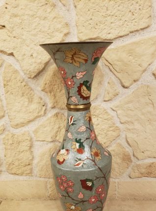 Grand vase en laiton et émail cloisonné