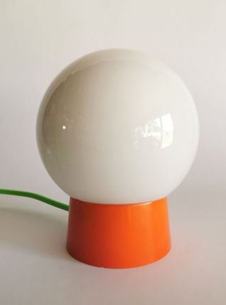 Lampe salon chevet bureau vintage opaline blanche "Orange"