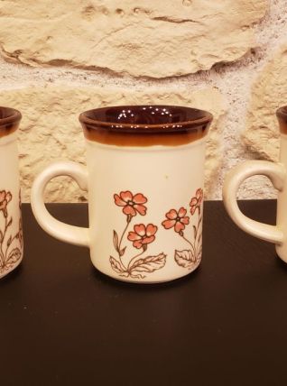 3 mugs vintage BILTONS