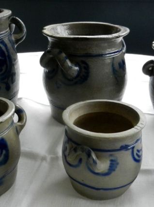 Vintage : ensemble d’anciens pots en grès d’Alsace