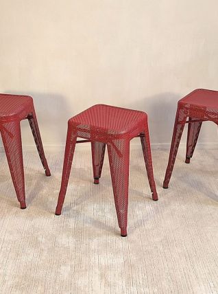 3 superbes tabourets rouge ‘’H’’ perforés TOLIX tout neufs 