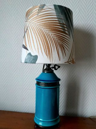 Lampe en céramique bleu pieds griffes abat-jour jungle