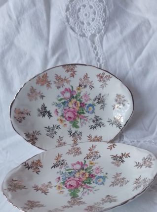 Duo des petites assiettes en fine porcelaine anglaise