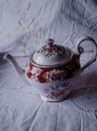 Magnifique Théière en fine porcelaine anglaise