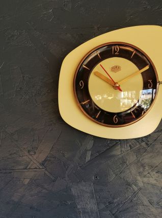 Horloge formica vintage pendule murale Jura jaune