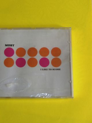 MOBY- I LIKE TO SCORE