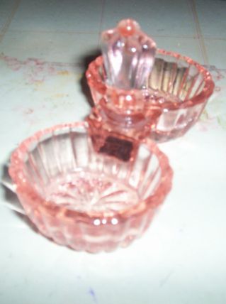 ANCIENNE SALIERE POIVRIERE verre opalin rosé 