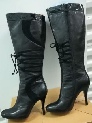 394A* Karen MILLEN - superbes bottes noires tout cuir (40)