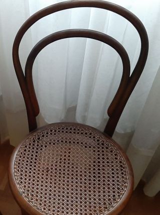 Chaise de bistrot 