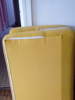 2 beaux coussins jaunes déhoussables 